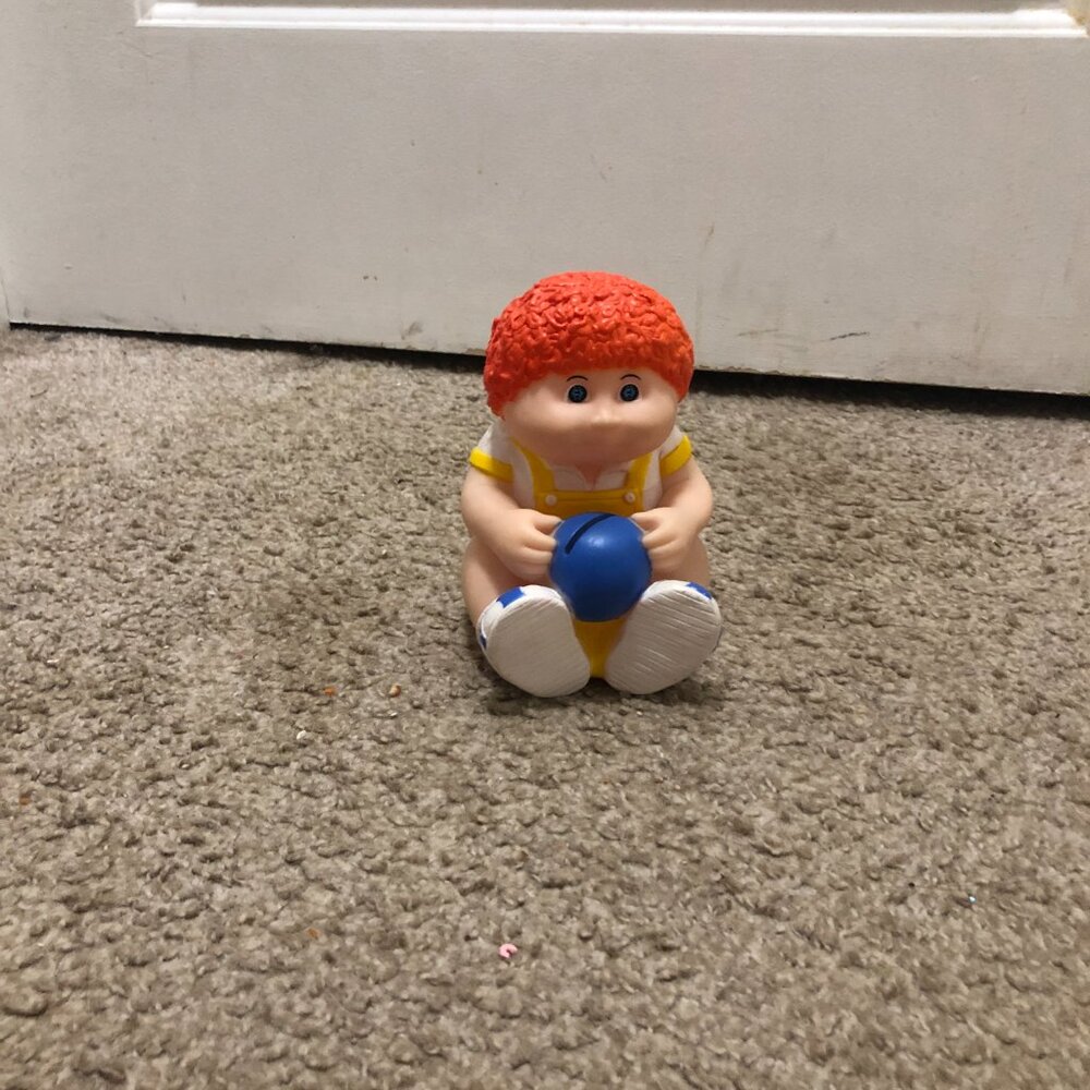VTG 1983 Cabbage Patch Kids Piggy Bank Orange Hair Blue Eyes Plastic w/Plug - 6" - Picture 2 of 6